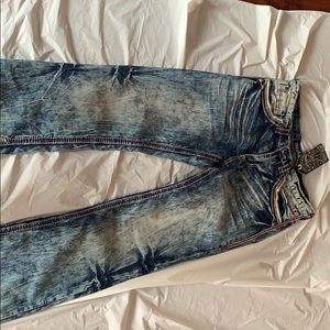 Some nice affliction jeans for men’s 👖